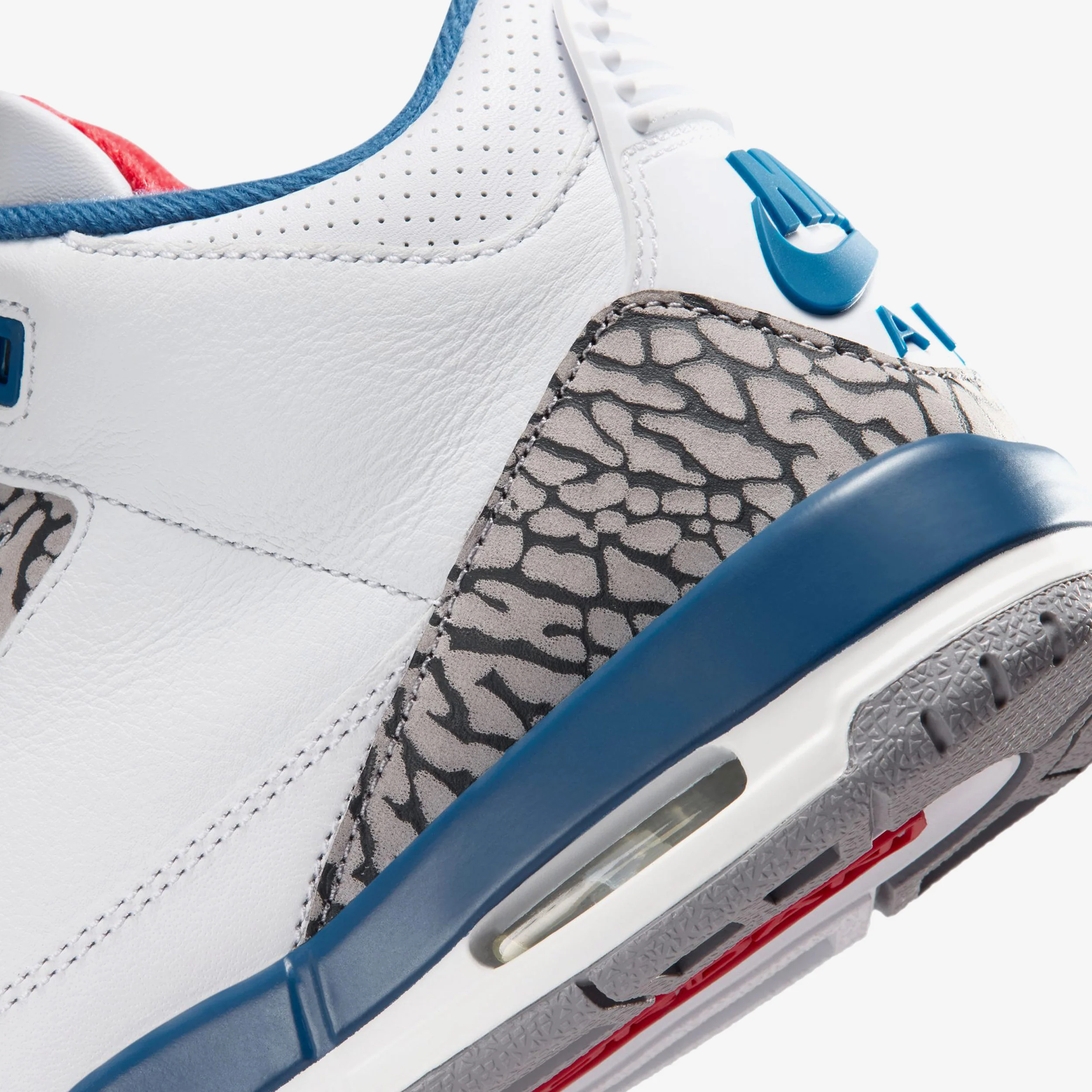 Air Jordan 3 Retro "True Blue" Big Kids (GS) - Image 7